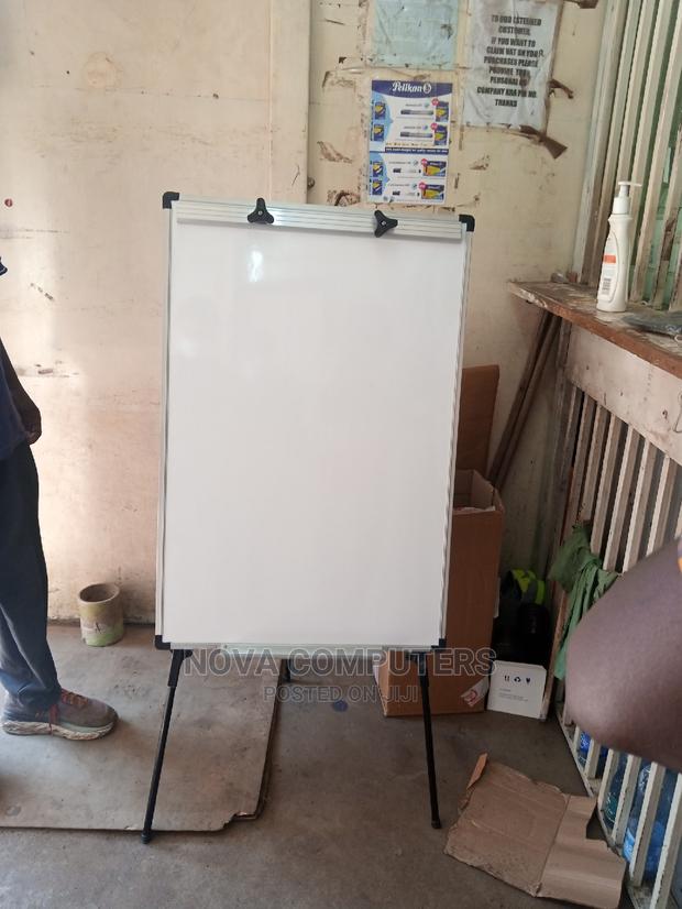 Flip Chart Board+Stand - main view