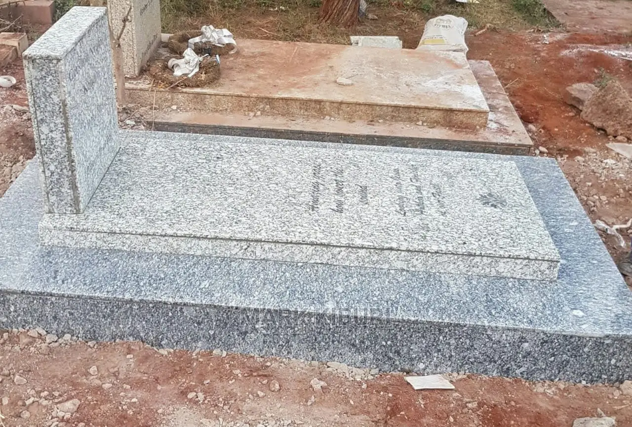 Granite (Grave Tops.))