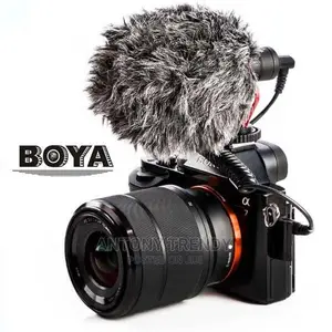 Boya by-Mm1 Is a Cardioid Microphone for Camera and Phones