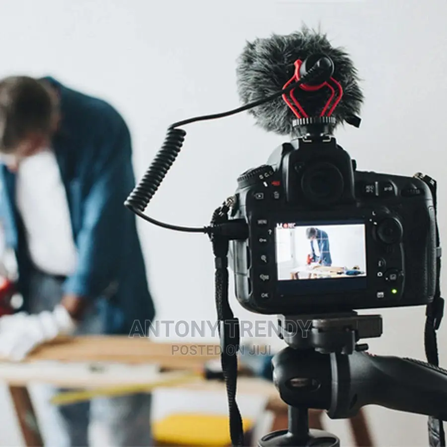 Boya by-Mm1 Is a Cardioid Microphone for Camera and Phones