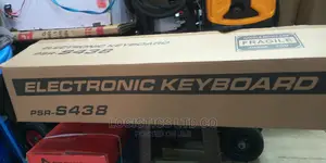 Yamaha Keyboard PSR - S438