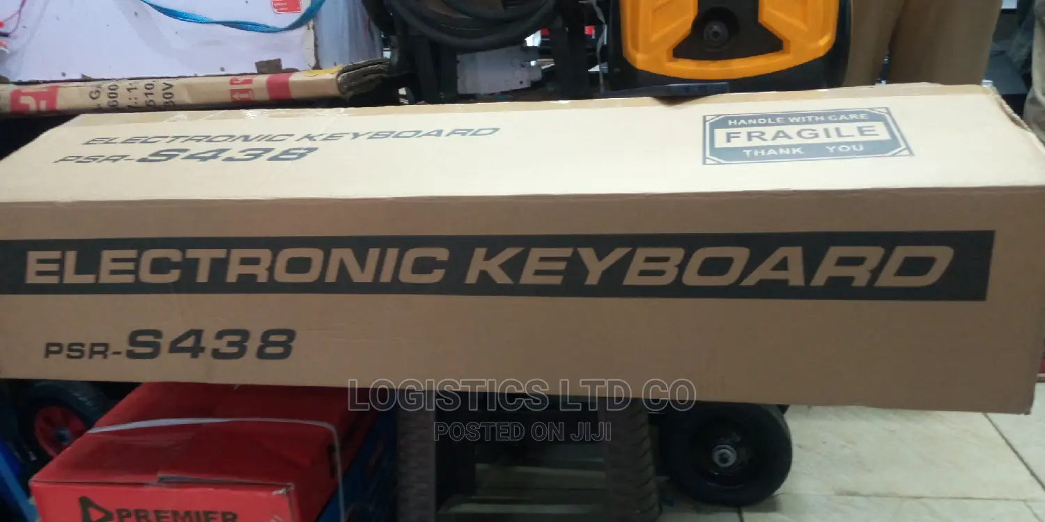 Yamaha Keyboard PSR - S438