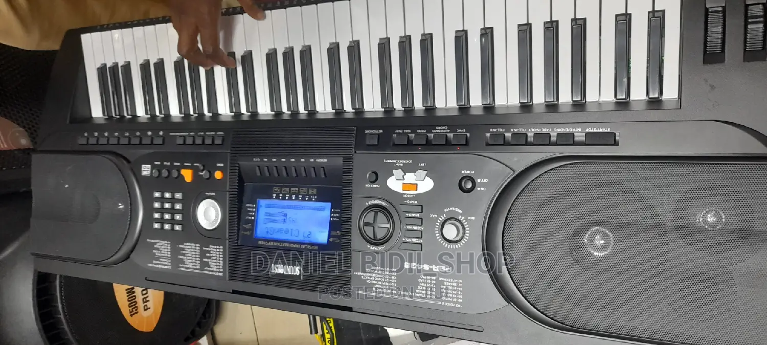 Yamaha Electric Keyboard Psr438