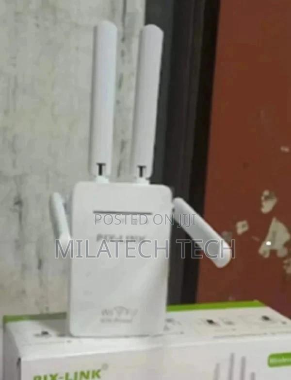 Pixlink 4 Antenna Wifi Repeater Booster Extender - main view