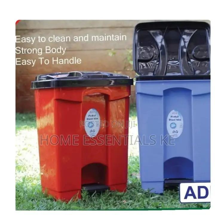 18L Pedal Bin Strong Comes With a Removable Inner Bucket