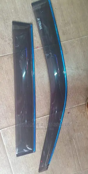 Windbreakers Nissan X-Trail T30 2005