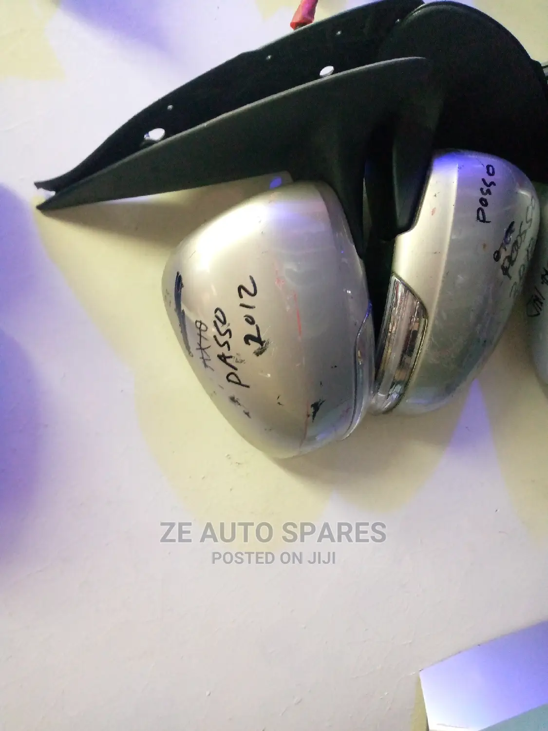 Passo 2012 Side Mirror Available