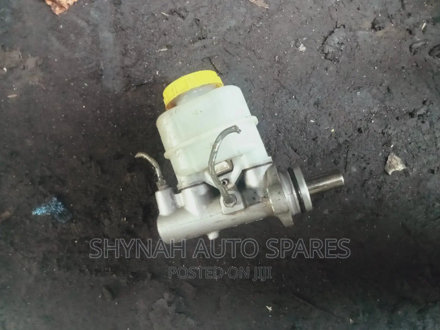 Brake Master Cylinder Wingroad (Y11)