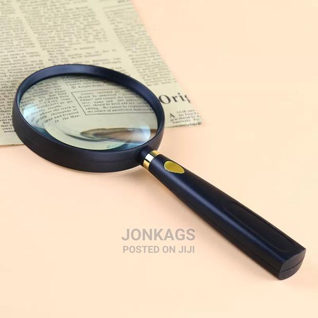 Hand Magnifying Lens 110mm 2/13× - thumbnail 9