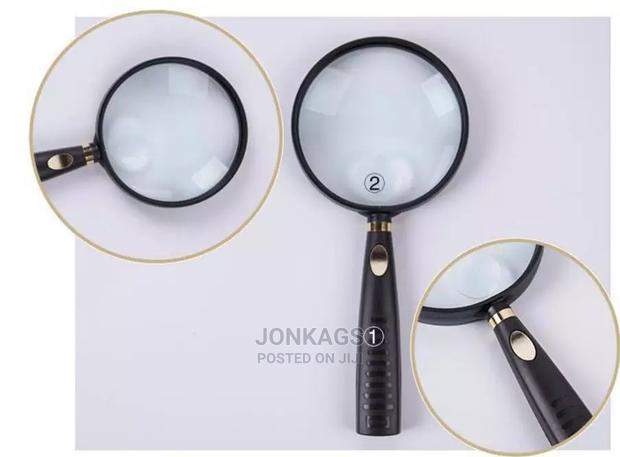 Hand Magnifying Lens 110mm 2/13× - thumbnail 11