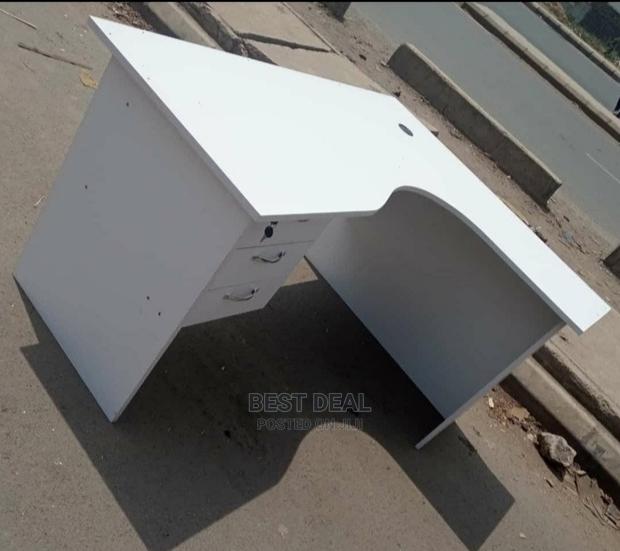 L Shaped Desk - thumbnail 2