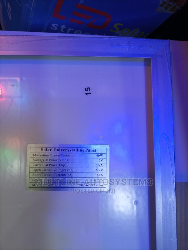 300 Watts TN Torch Solar Floodlight - thumbnail 2