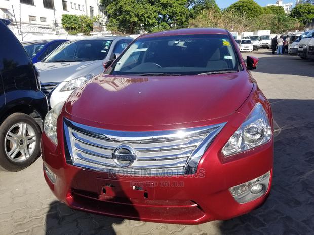 Nissan Teana 2015 Red - main view