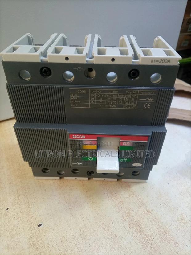 200A McCb 4pole - main view