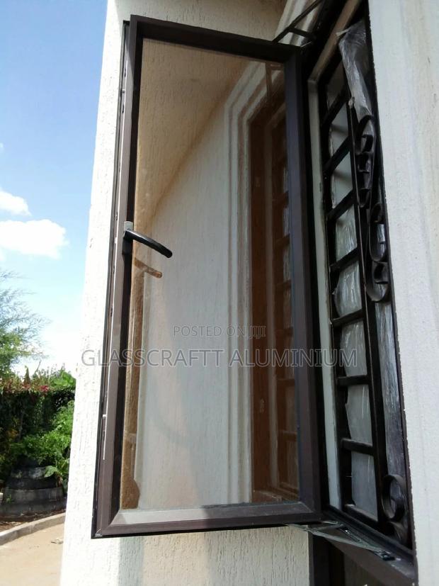 Hanging Windows/Projected Windows - thumbnail 5