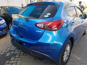 Mazda Demio 2014 Blue