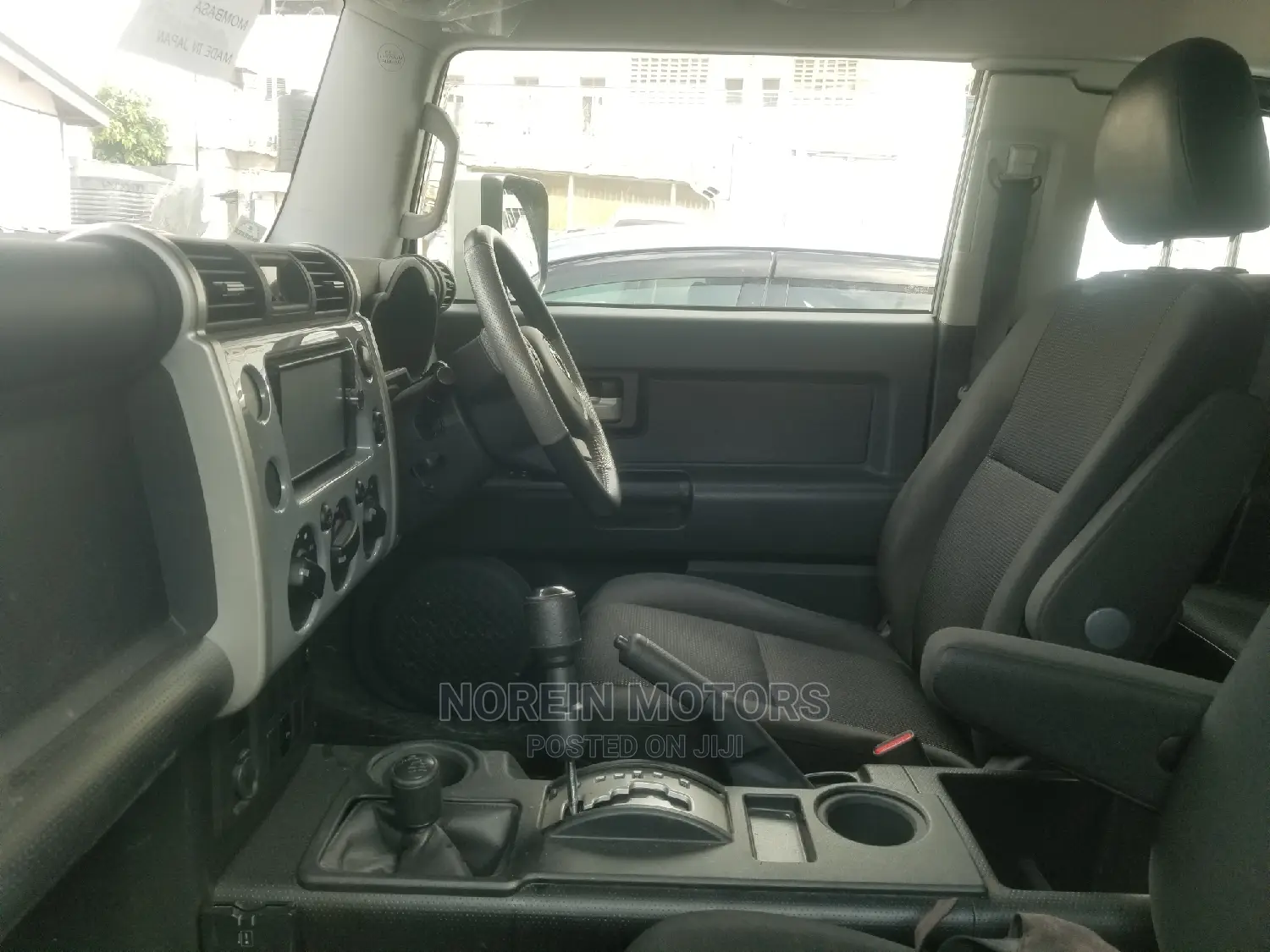 Toyota FJ Cruiser 2015 Gray