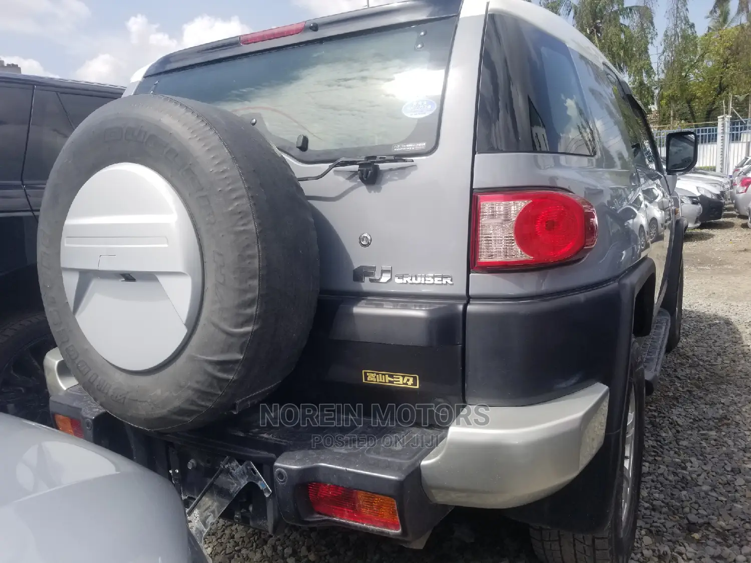 Toyota FJ Cruiser 2015 Gray