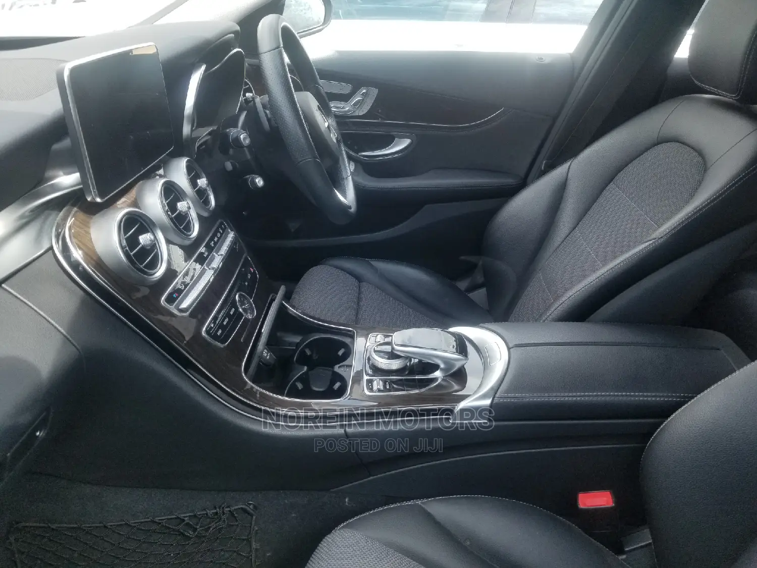 Mercedes-Benz C200 2015 Black