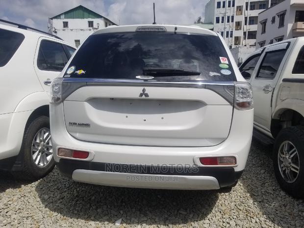Mitsubishi Outlander 2014 Pearl - thumbnail 5