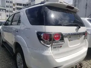 Toyota Fortuner 2014 Off White