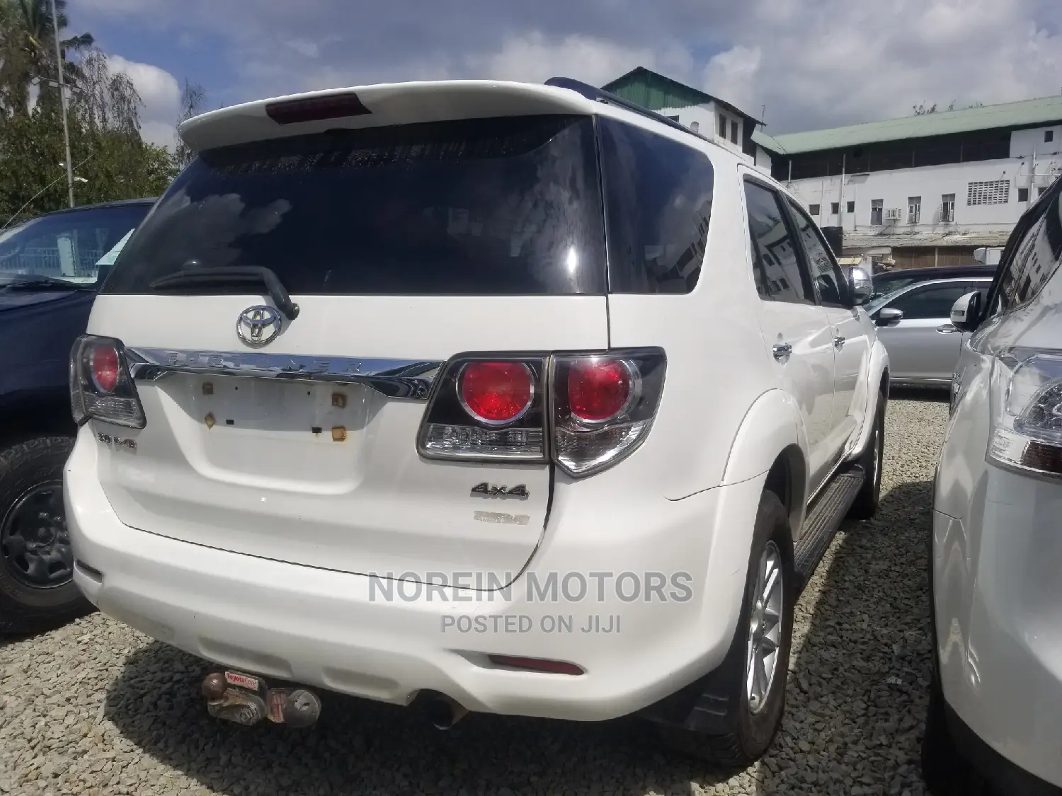 Toyota Fortuner 2014 Off White