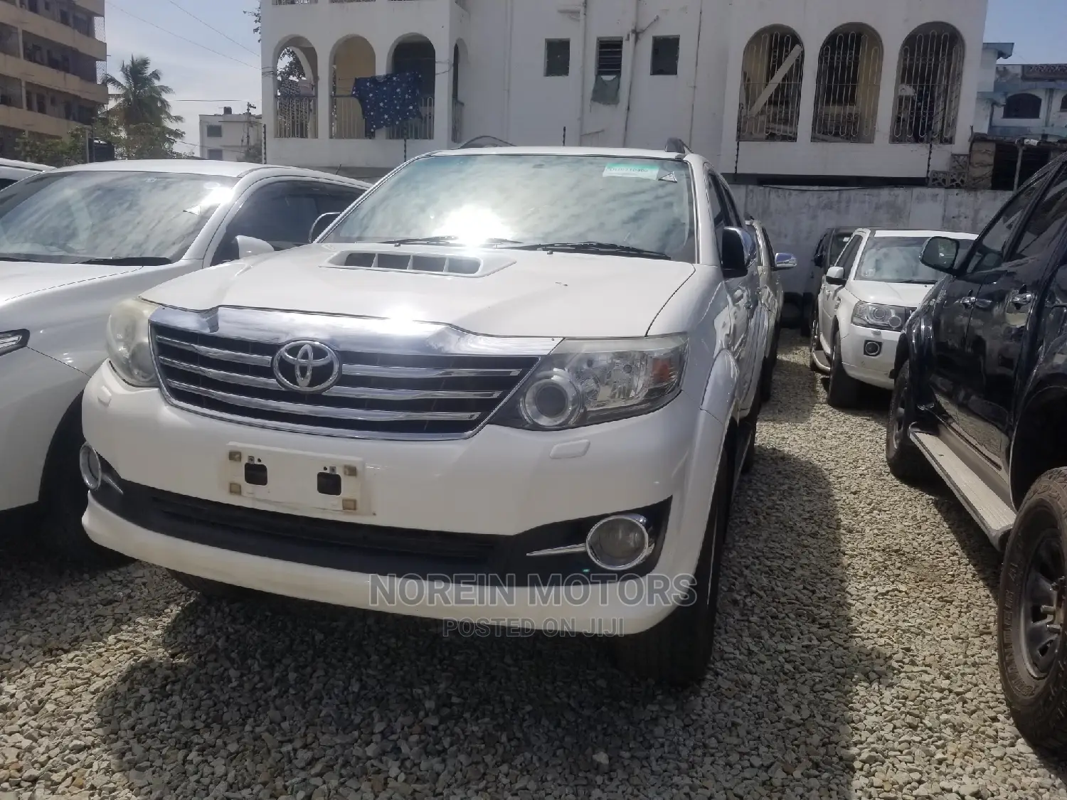 Toyota Fortuner 2014 Off White
