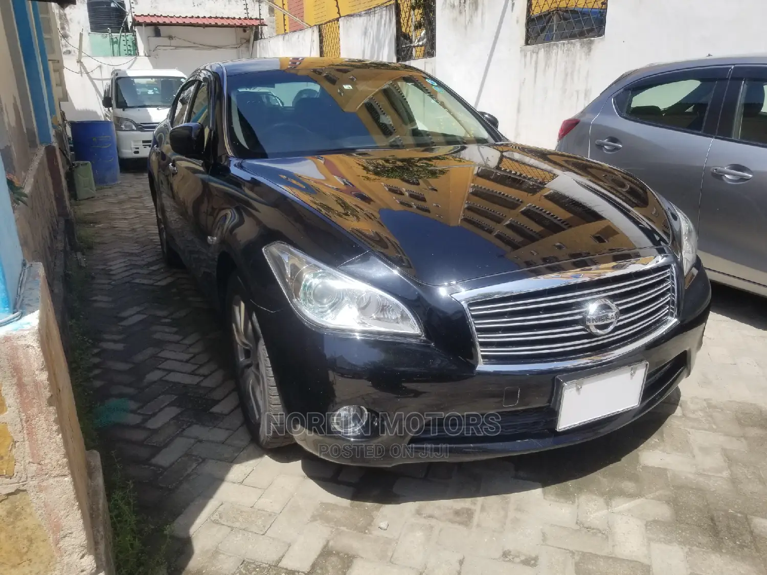 Nissan Fuga 2014 Matt Black