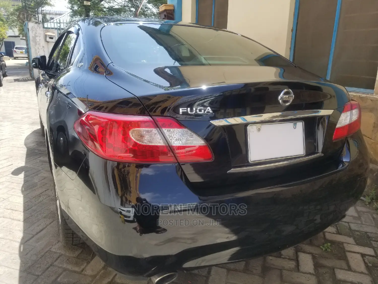 Nissan Fuga 2014 Matt Black