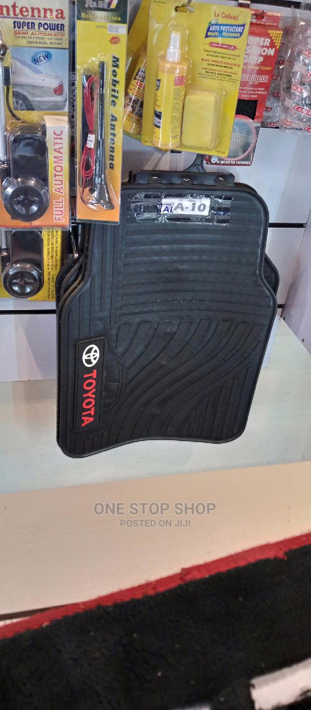 Different Car Models Branded Mats - thumbnail 3