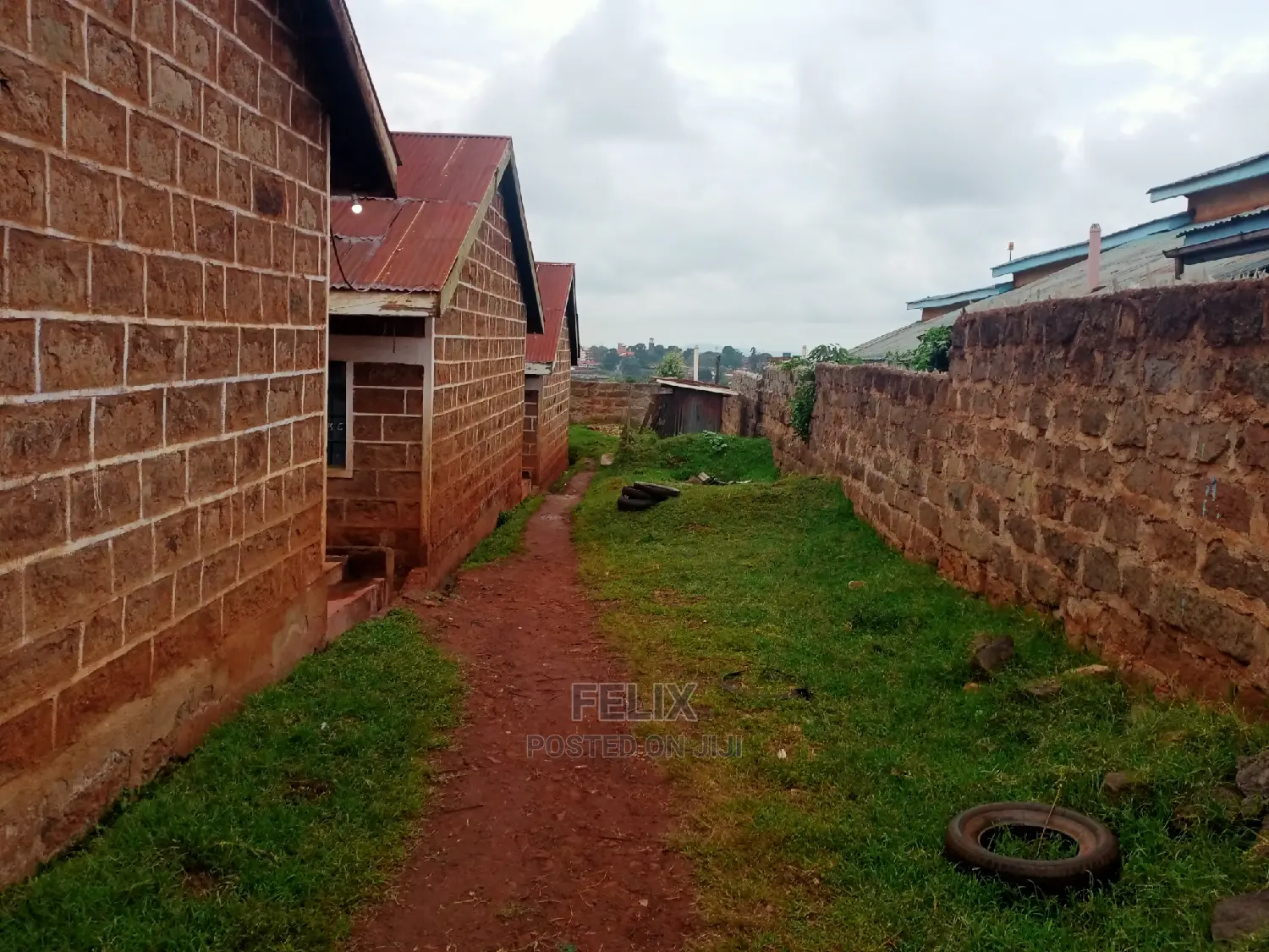 Nyeri/Ngangarithi 35 Units of Single Rooms on Sale