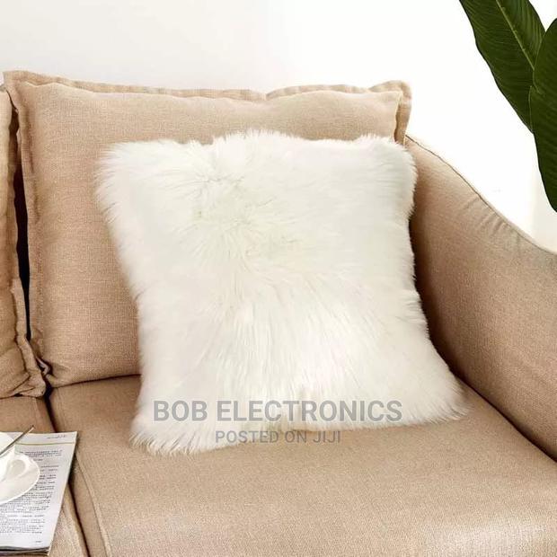 45*45cm Furr White Covers - thumbnail 3