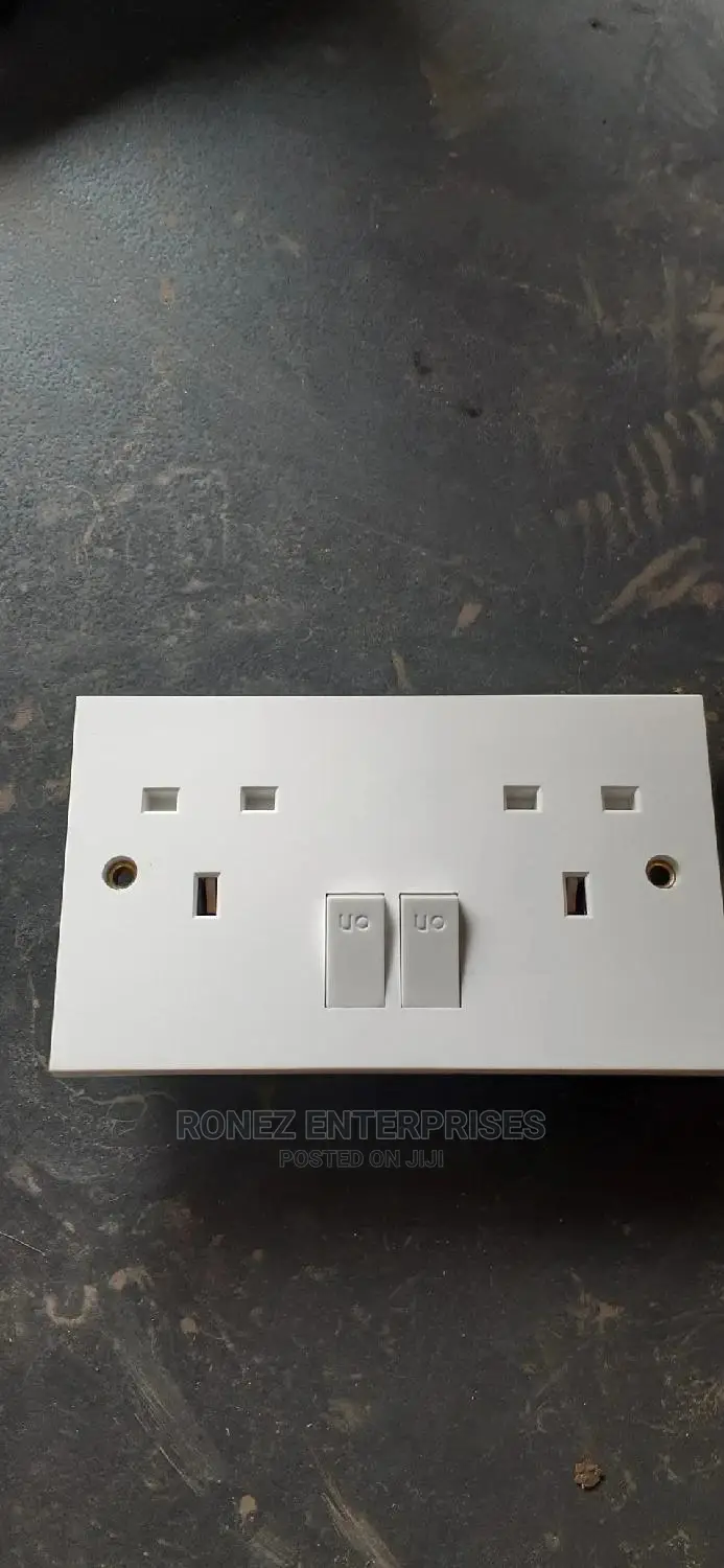 Twin Socket