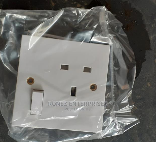 Single Socket - thumbnail 2