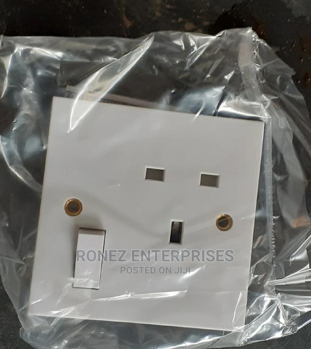 Single Socket - thumbnail 3