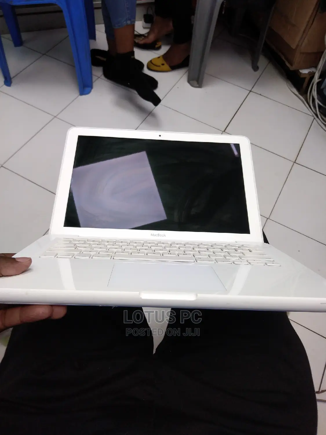 Laptop Apple MacBook Pro 2010 4GB Intel Core 2 Duo HDD 320GB
