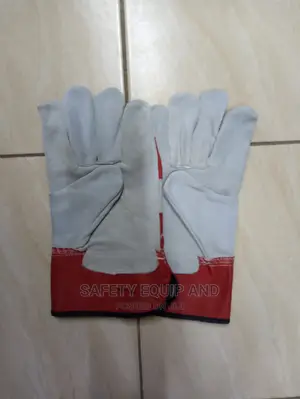 Cowspilt Palm Lined Gloves in Nairobi