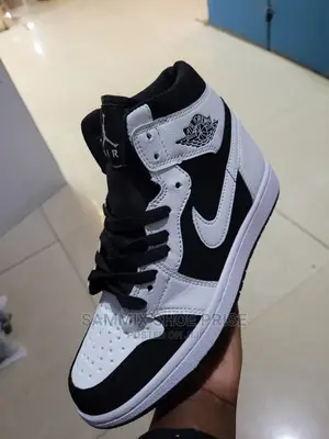 "University Blue J1'