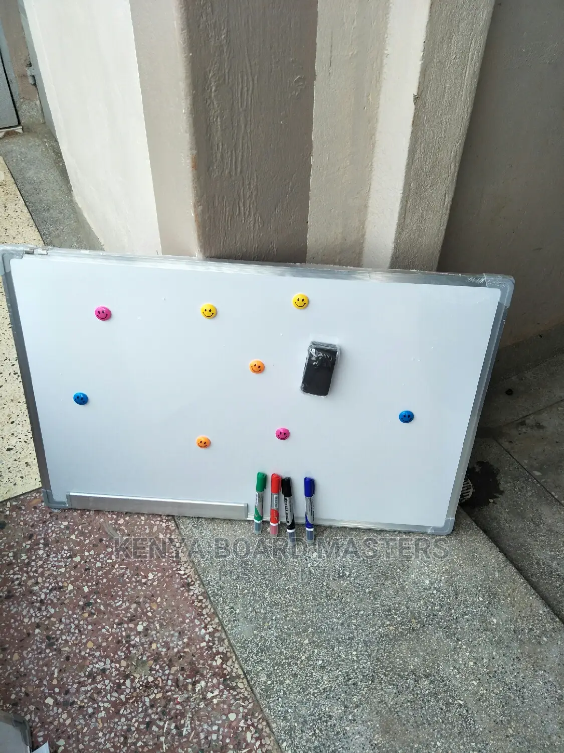 70cmx50cm Whiteboards (Magnetic With White Board Markers