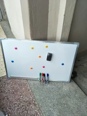 70cmx50cm Whiteboards (Magnetic With White Board Markers
