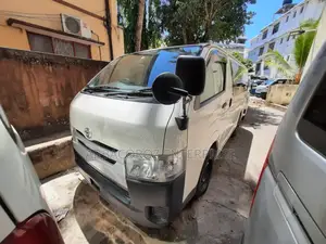 Hiace 7L Manual DIESEL