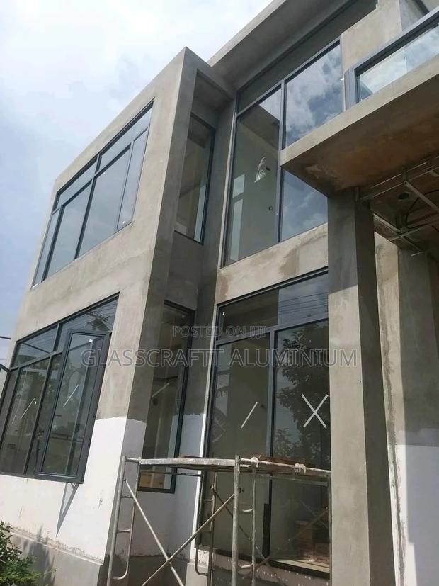Projecting Windows - thumbnail 4