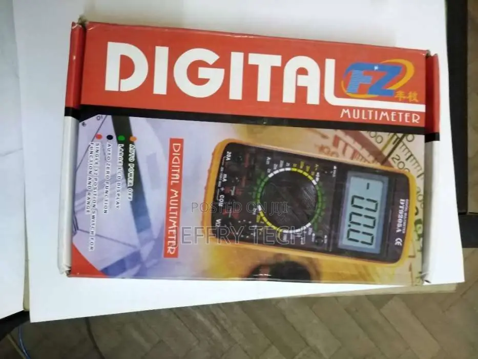 Digital Multimeter LCD AC/DC Ammeter Resistance Capacitance