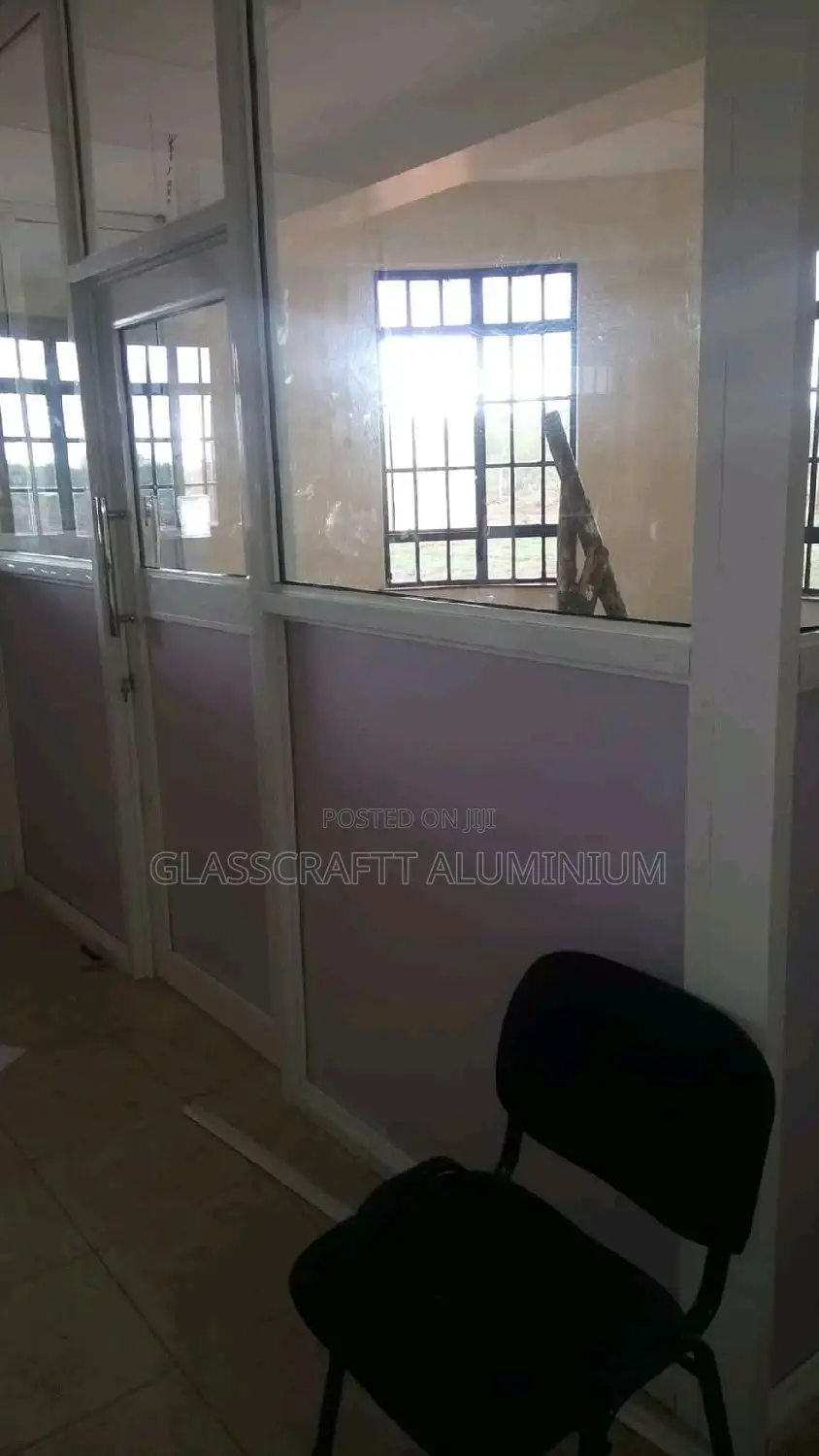 Cherry Board Completes an Aluminium Partition