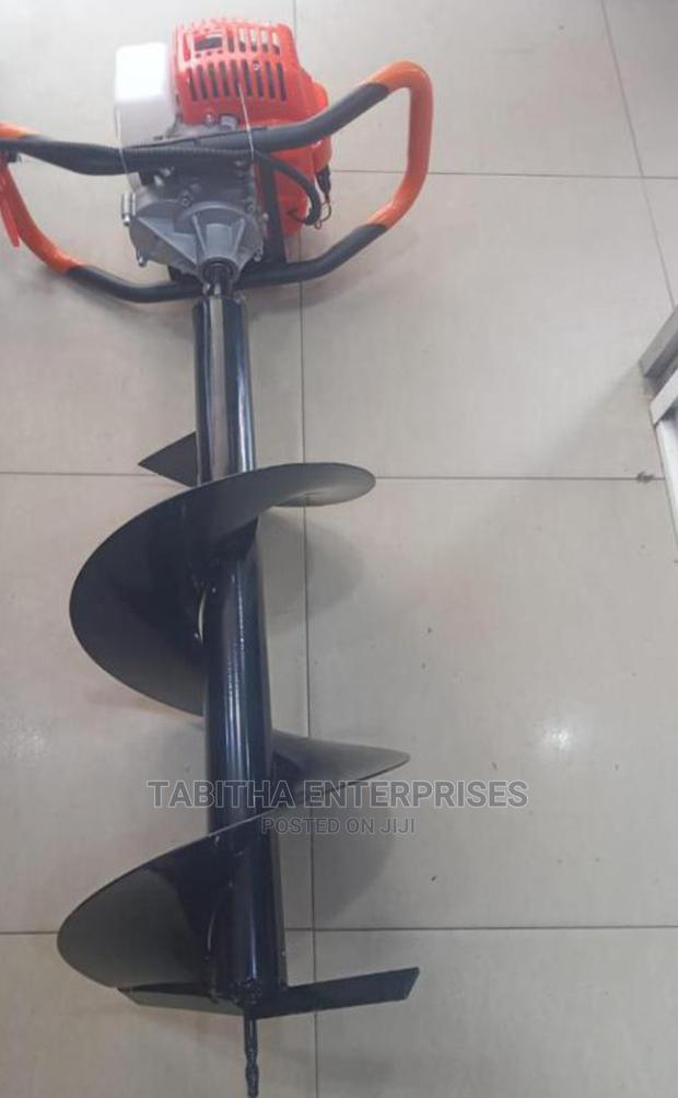 Eart Auger Machine - main view