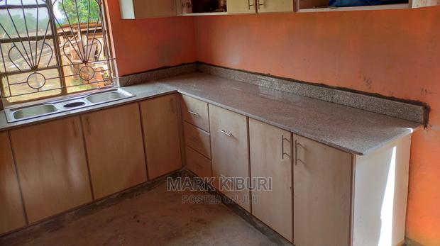 Creamish Pink Granite - thumbnail 2