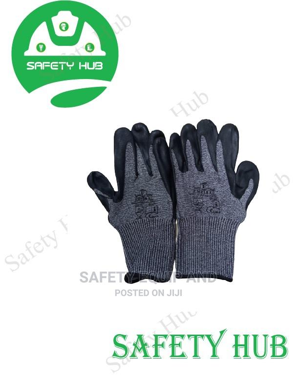 Grey Cut Five Best Cut Resistant Gloves