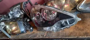 Toyota Aqua Headlights, Xenon