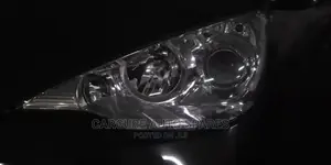 Toyota Aqua Headlights, Xenon