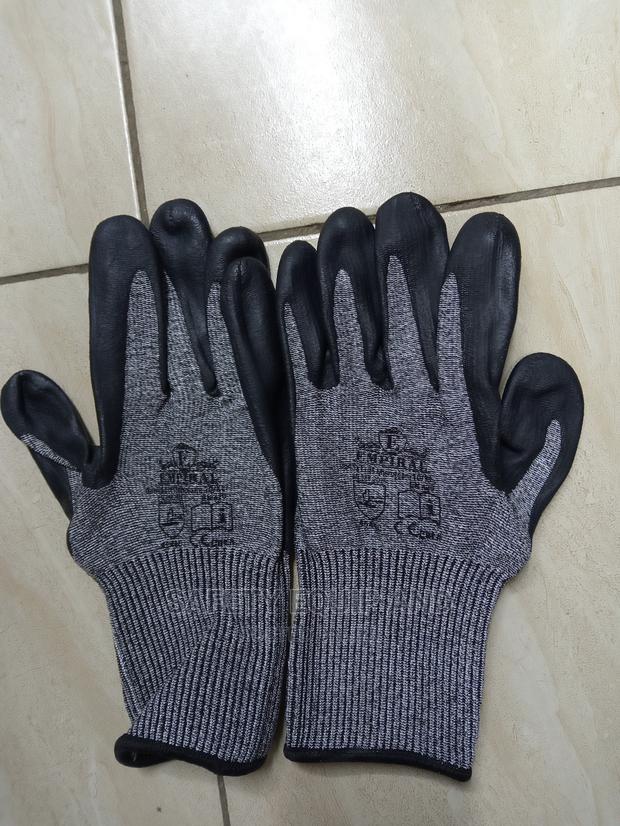 Gorilla Gloves-Involve Very Sharp Blades